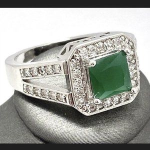 Emerald & White Sapphire 1.40ctw Ring Size 8